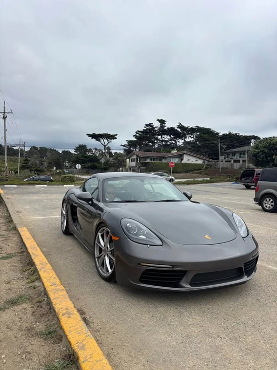 2017 Porsche 718 Cayman - Image 3 of 4