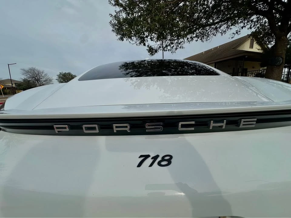 2017 Porsche 718 Cayman - Image 9 of 15