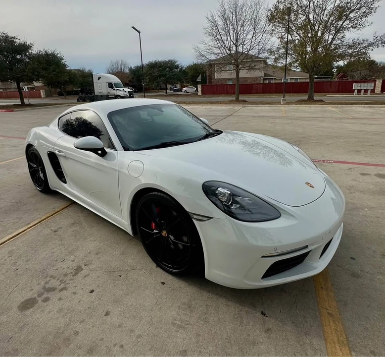 2017 Porsche 718 Cayman - Image 4 of 15