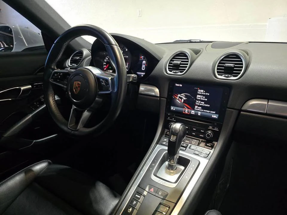 2017 Porsche 718 Cayman - Image 19 of 20