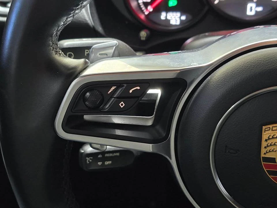2017 Porsche 718 Cayman - Image 15 of 20