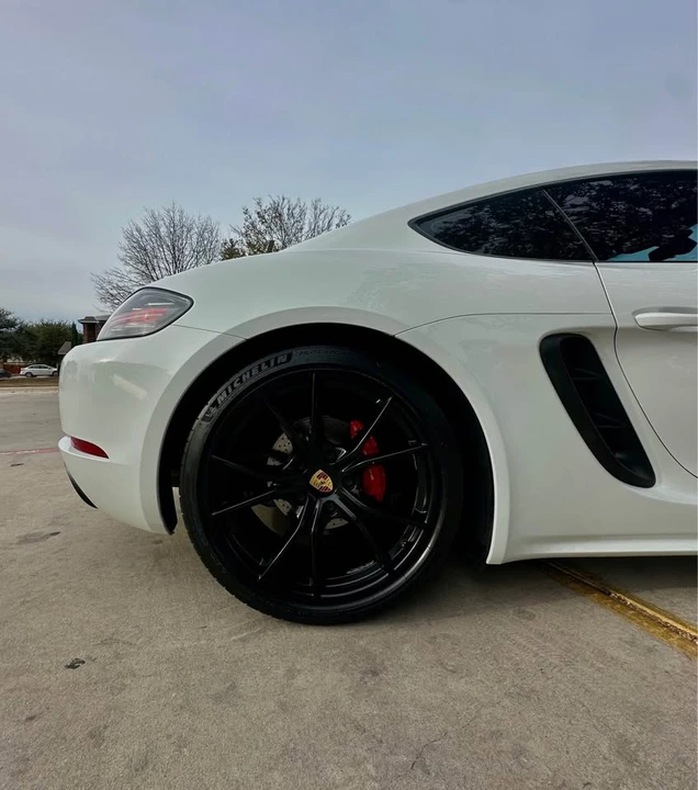 2017 Porsche 718 Cayman - Image 7 of 15