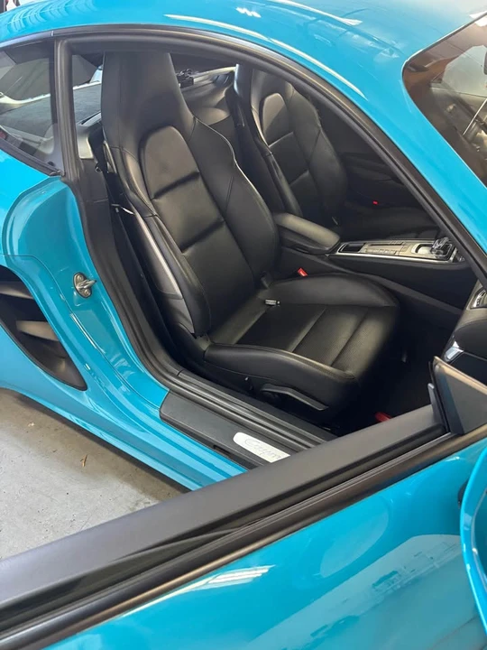 2017 Porsche 718 Cayman - Image 16 of 18