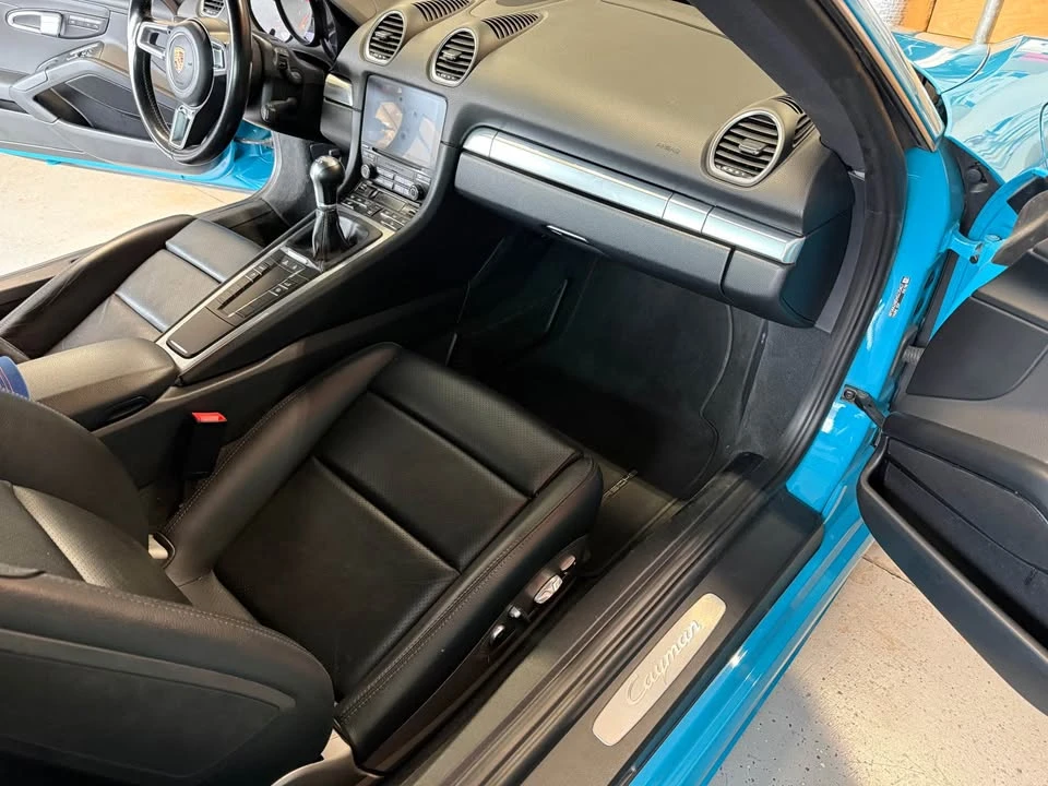 2017 Porsche 718 Cayman - Image 13 of 15