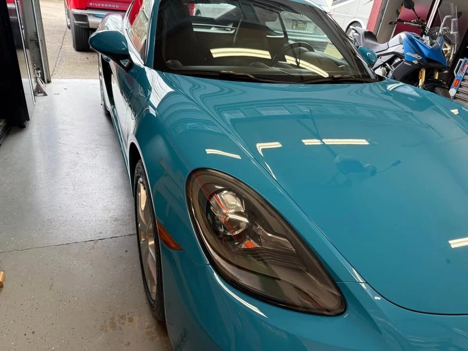 2017 Porsche 718 Cayman - Image 4 of 15