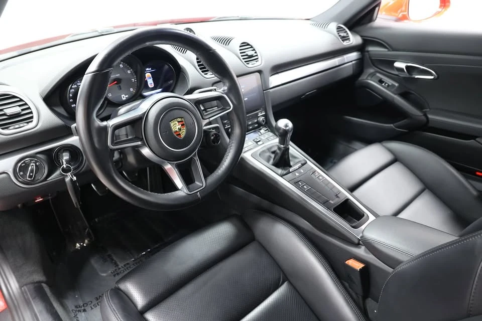 2017 Porsche 718 Cayman - Image 2 of 17