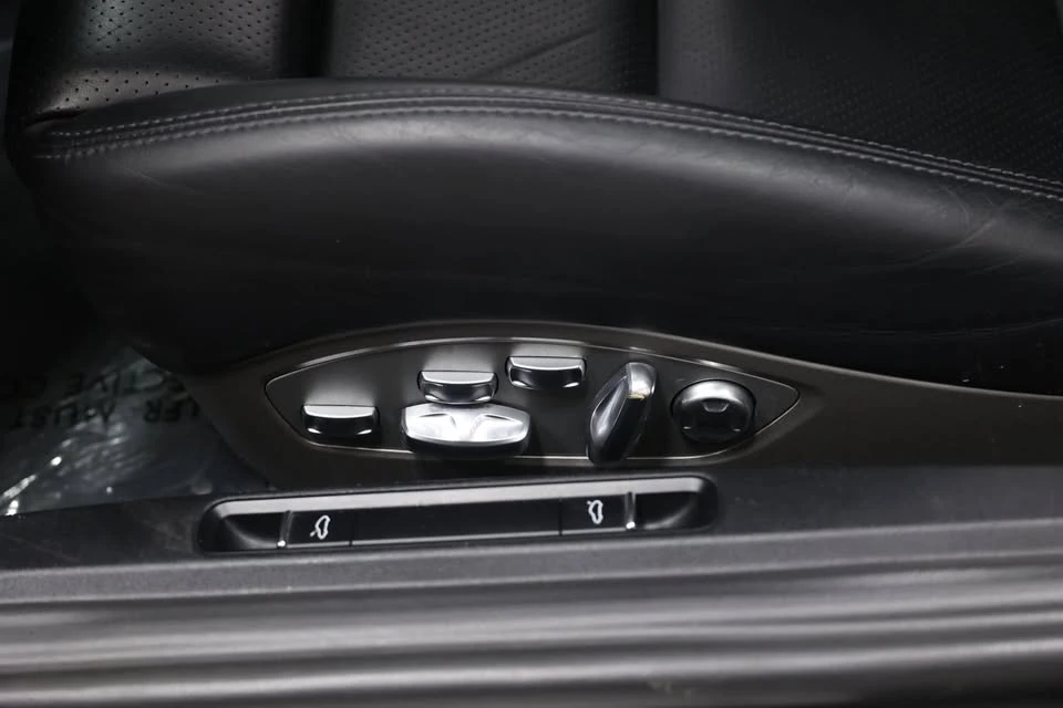 2017 Porsche 718 Cayman - Image 16 of 17