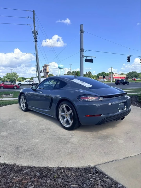 2017 Porsche 718 Cayman - Image 4 of 11