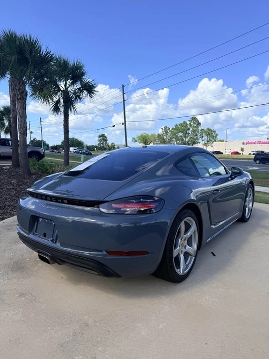 2017 Porsche 718 Cayman - Image 3 of 11