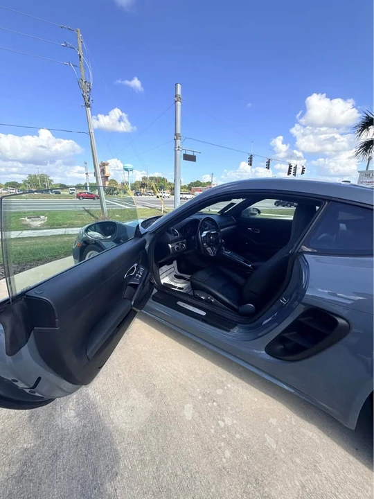 2017 Porsche 718 Cayman - Image 6 of 11