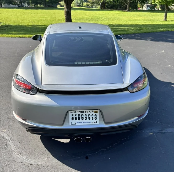 2017 Porsche 718 Cayman - Image 17 of 18