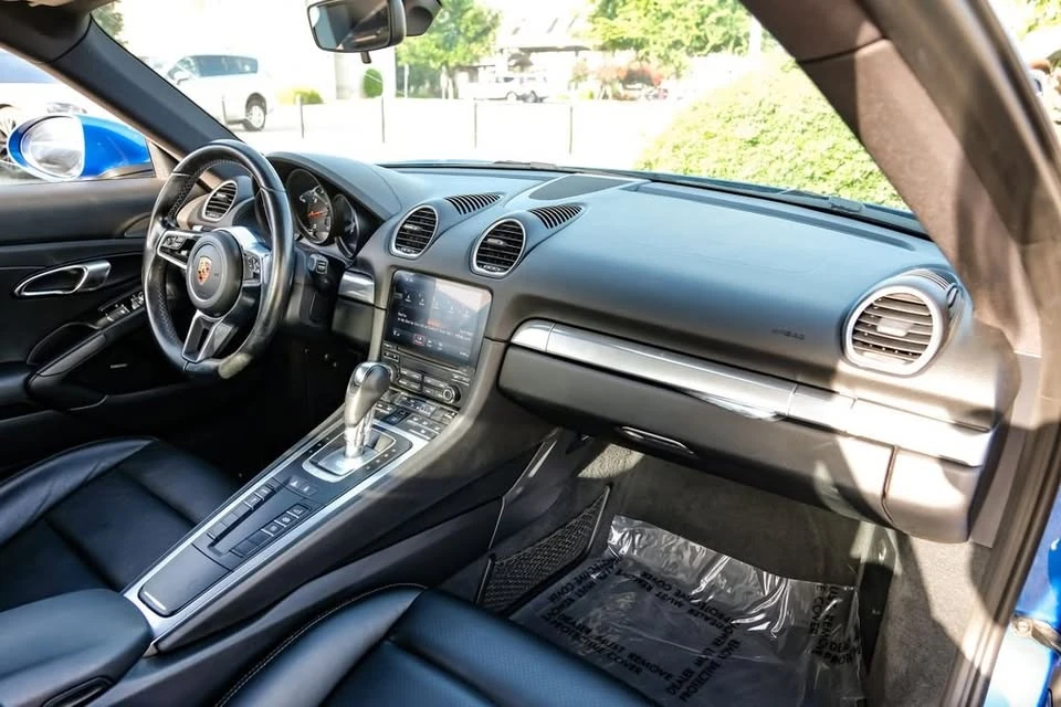 2017 Porsche 718 Cayman - Image 10 of 20