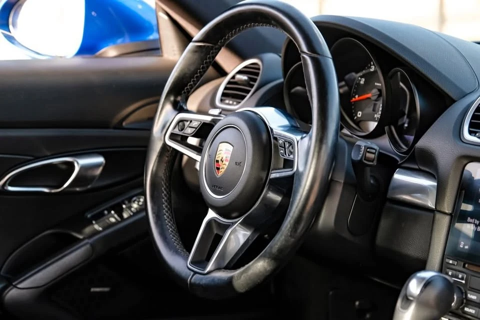 2017 Porsche 718 Cayman - Image 11 of 20