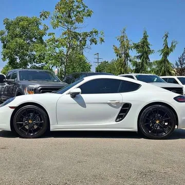 2017 Porsche 718 Cayman 2dr Cpe