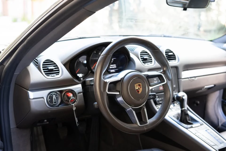 2017 Porsche 718 Cayman - Image 4 of 14
