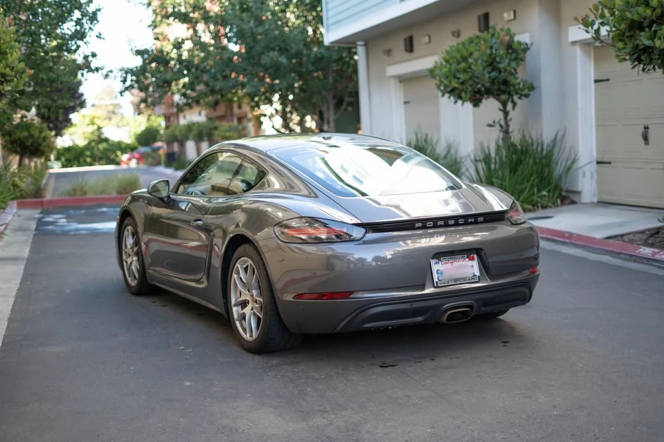2017 Porsche 718 Cayman - Image 3 of 14