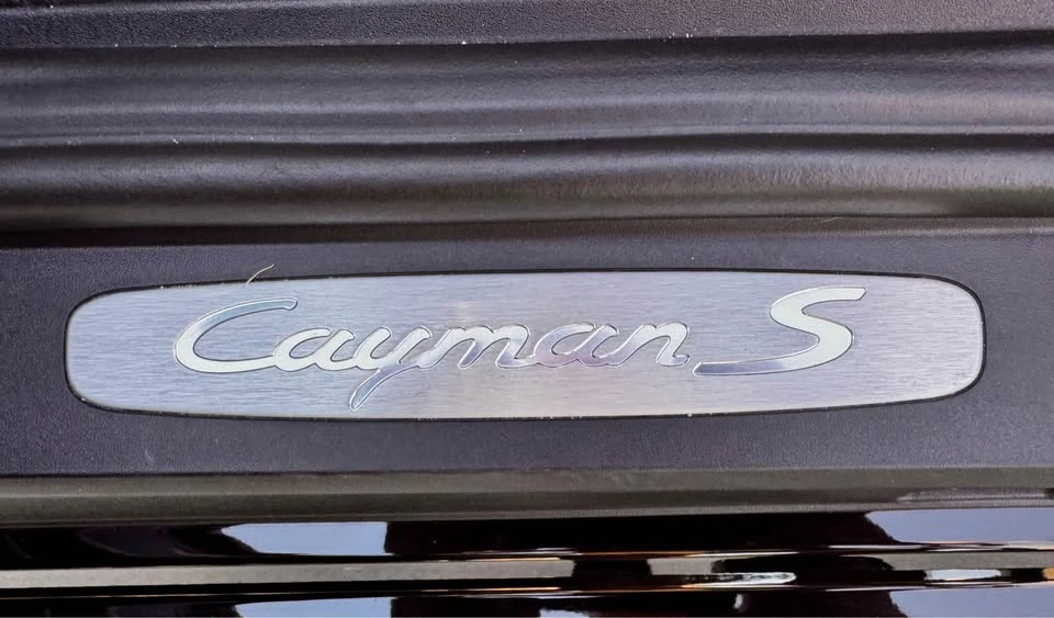 2017 Porsche 718 Cayman - Image 9 of 10