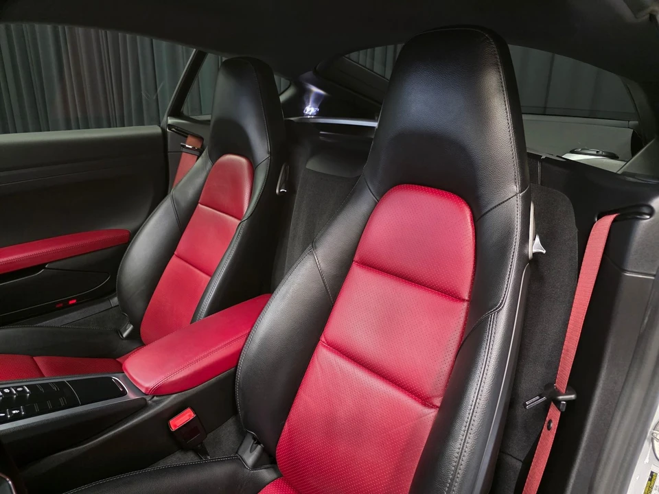 2017 Porsche 718 Cayman - Image 19 of 21