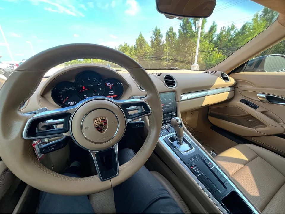2017 Porsche 718 Cayman - Image 9 of 11