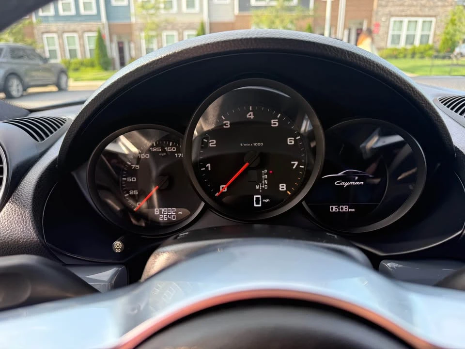 2017 Porsche 718 Cayman - Image 10 of 19