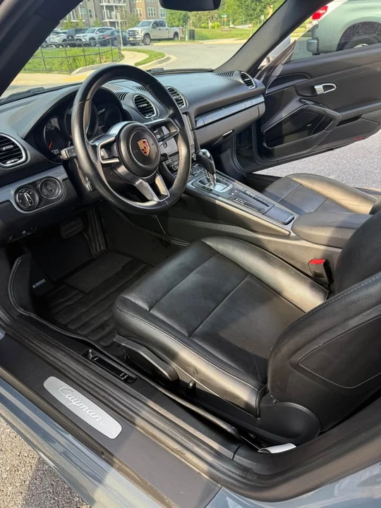 2017 Porsche 718 Cayman - Image 11 of 19