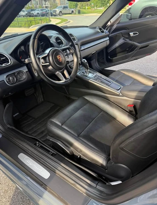 2017 Porsche 718 Cayman - Image 11 of 18