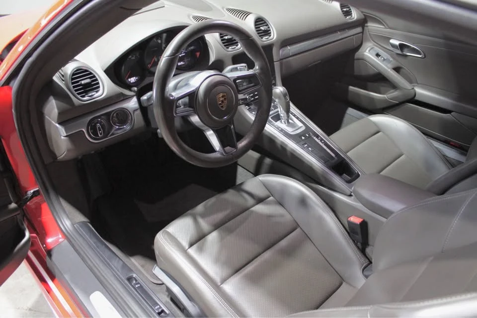 2017 Porsche 718 Cayman - Image 3 of 9
