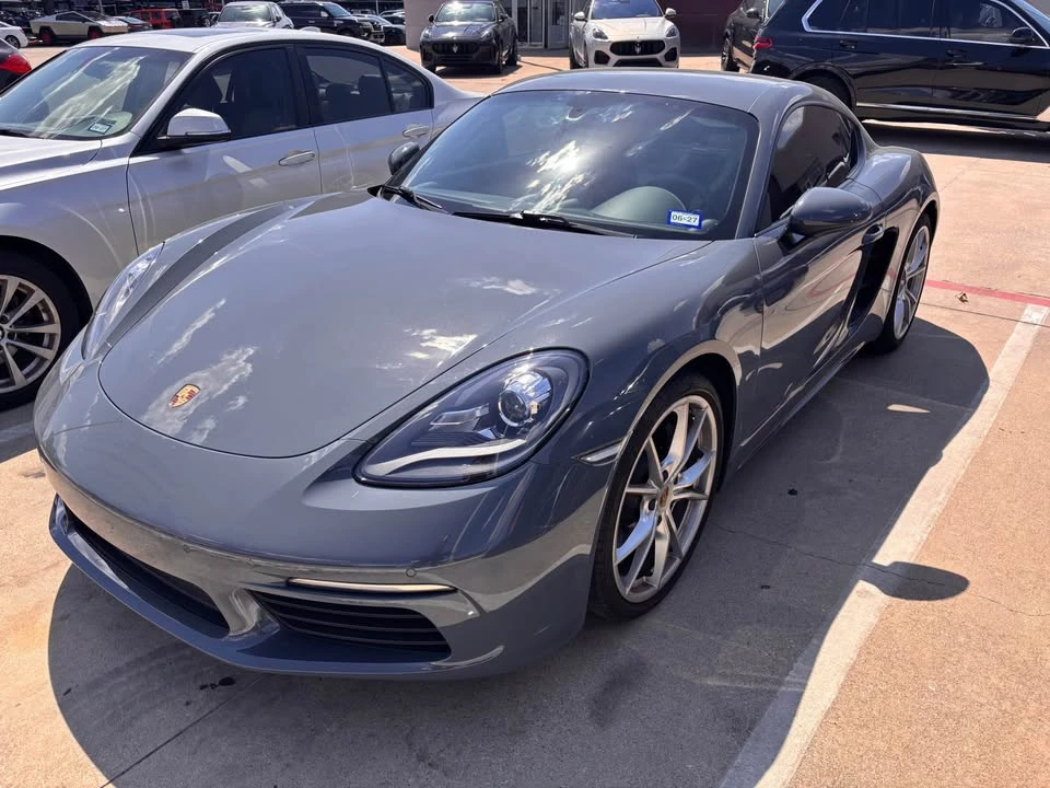 2017 Porsche 718 Cayman - Image 9 of 16