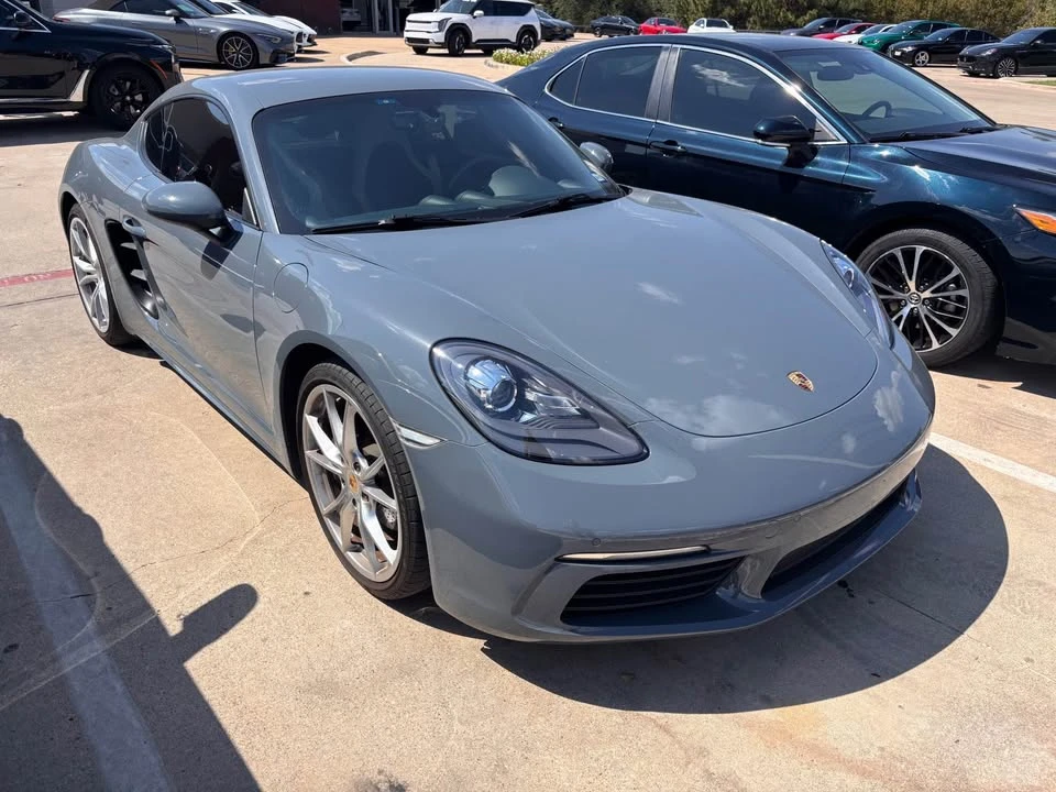 2017 Porsche 718 Cayman - Image 2 of 16