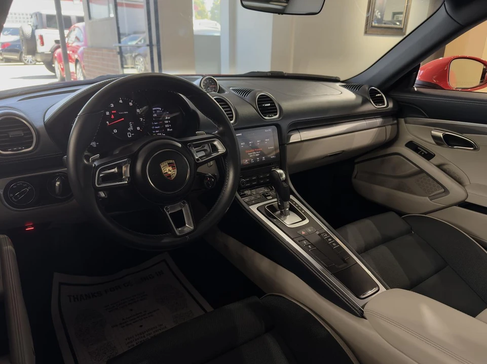 2017 Porsche 718 Cayman - Image 6 of 31