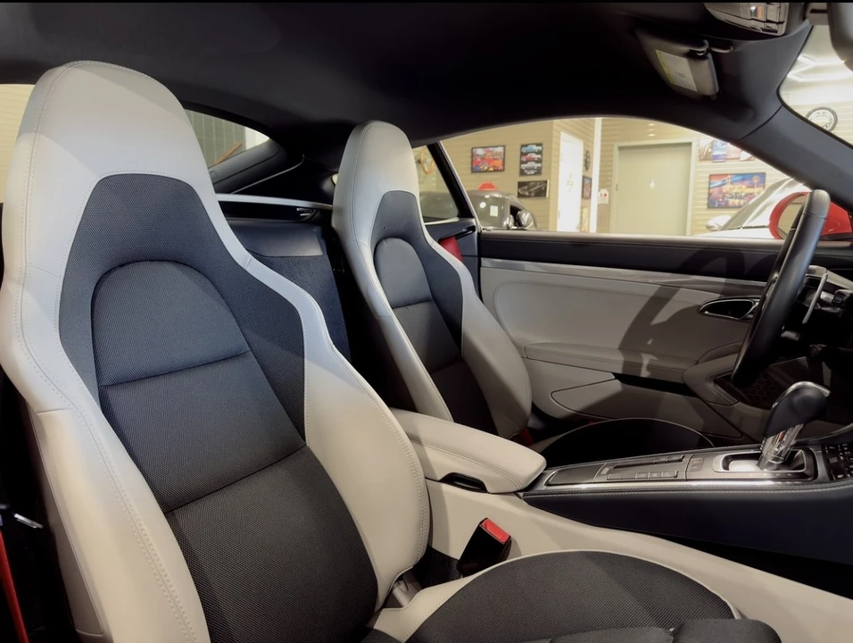 2017 Porsche 718 Cayman - Image 11 of 31