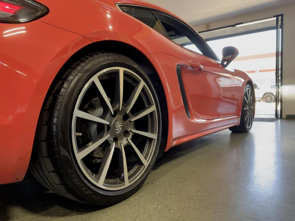 2017 Porsche 718 Cayman - Image 5 of 31