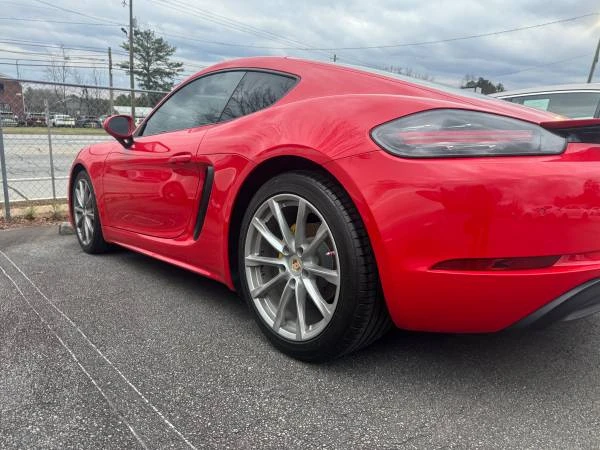2017 Porsche 718 Cayman - Image 2 of 2