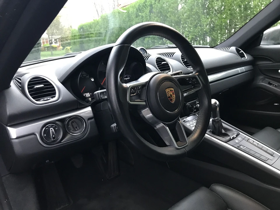 2017 Porsche 718 Cayman - Image 9 of 14