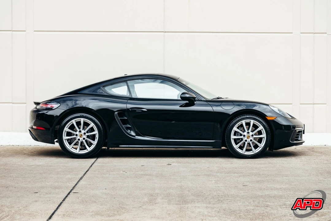 2017 Porsche 718 Cayman - Image 11 of 12