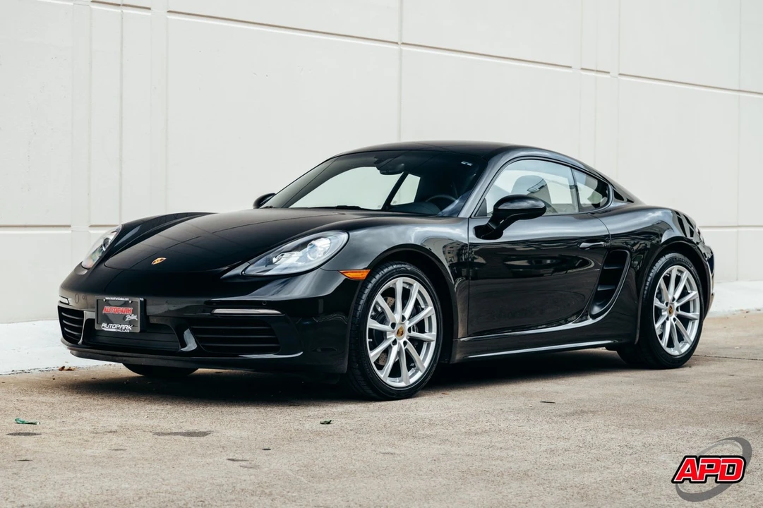 2017 Porsche 718 Cayman - Image 7 of 12