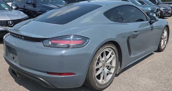 2017 Porsche 718 Cayman - Image 2 of 8