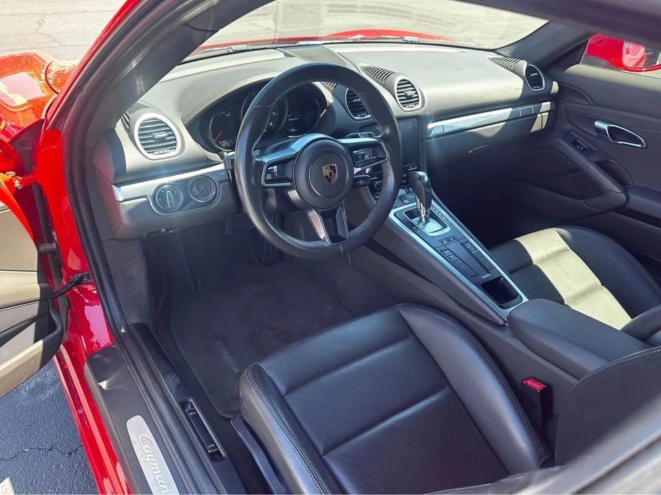 2017 Porsche 718 Cayman - Image 8 of 20