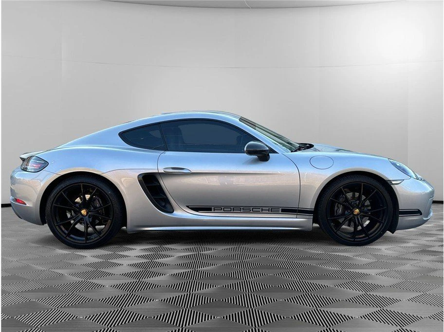 2017 Porsche 718 Cayman - Image 7 of 20