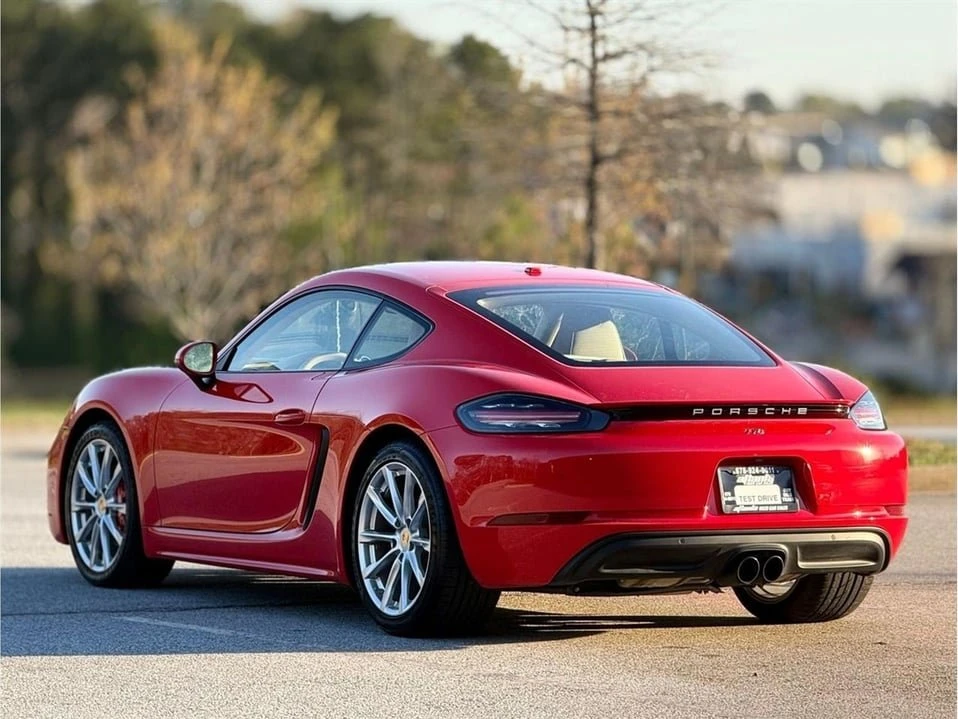 2017 Porsche 718 Cayman - Image 9 of 20