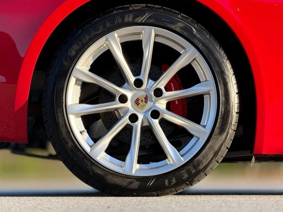 2017 Porsche 718 Cayman - Image 19 of 20