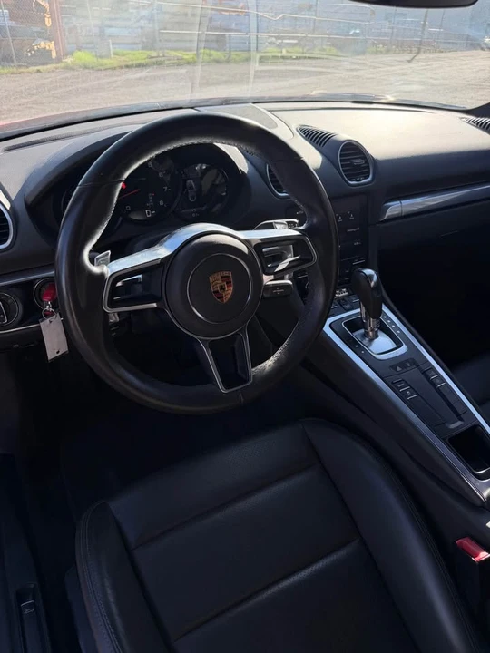 2017 Porsche 718 Cayman - Image 7 of 8