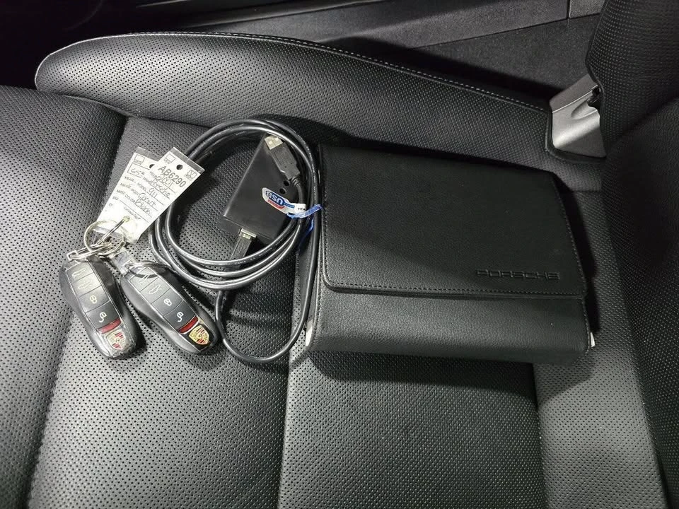 2017 Porsche 718 Cayman - Image 17 of 20