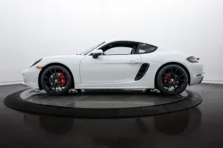 2017 Porsche 718 Cayman S - Image 2 of 4