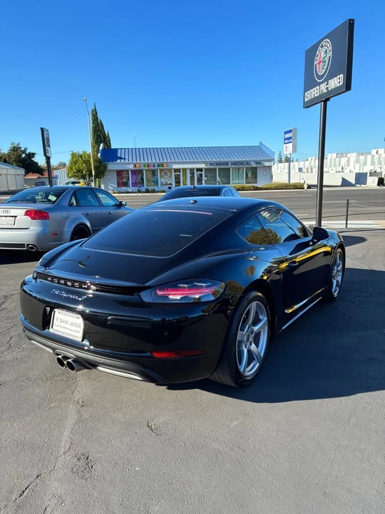 2017 Porsche 718 Cayman S - Image 5 of 15