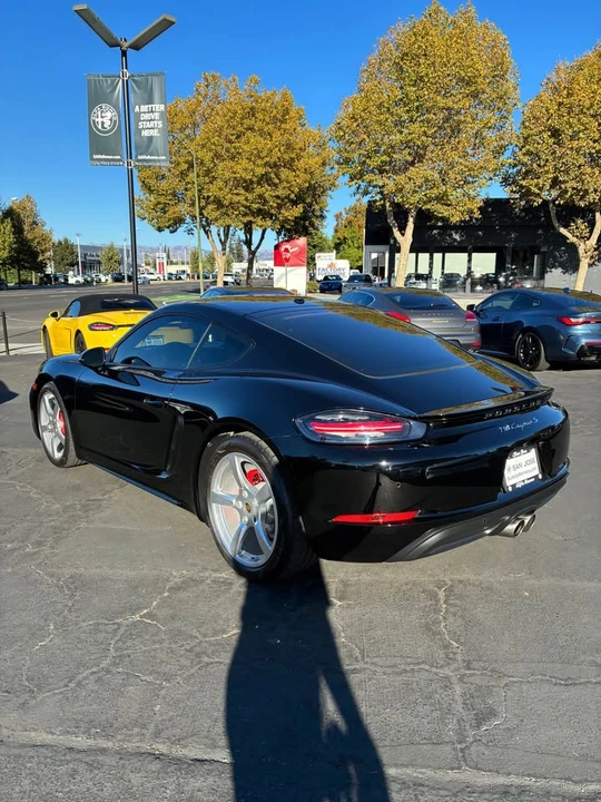 2017 Porsche 718 Cayman S - Image 7 of 15