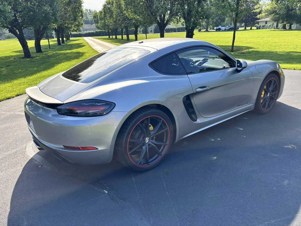 2017 Porsche 718 Cayman S - Image 4 of 18