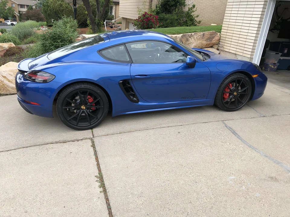 2017 Porsche 718 Cayman S - Image 15 of 31