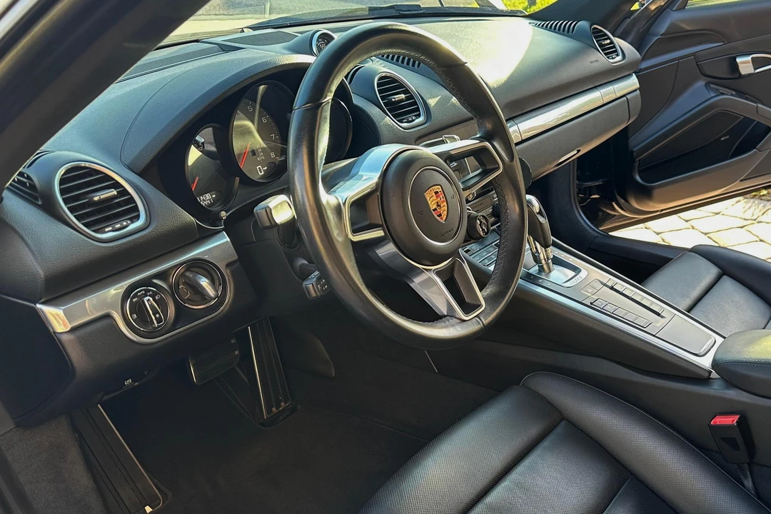 2017 Porsche 718 Cayman S - Image 23 of 31