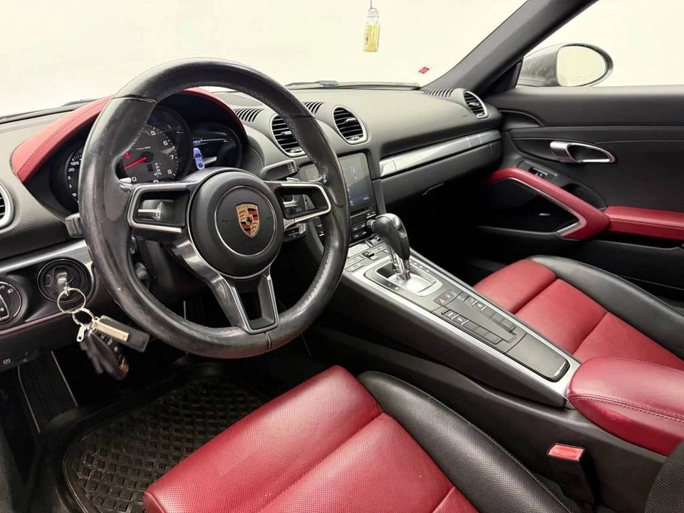 2017 Porsche 718 Cayman S - Image 4 of 5